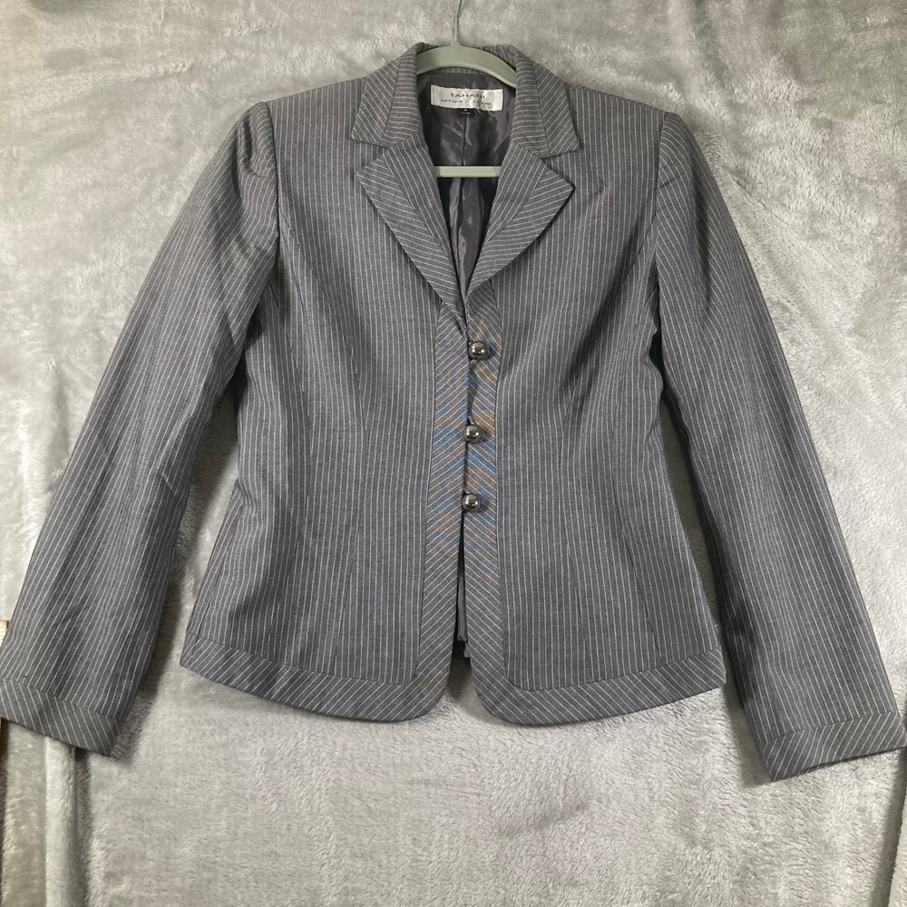 Tahari Arthur S. Levine Womens 4 Gray Pinstripe Blazer Jacket Size 4 3-Button